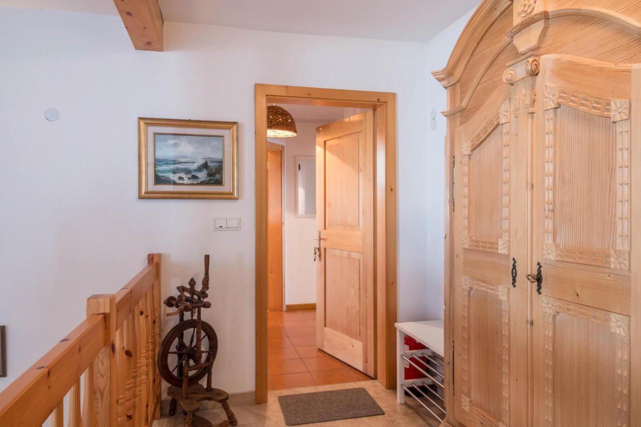 Beckenbinder Apartement Schlern サン・ジェネージオ・アテジーノ エクステリア 写真