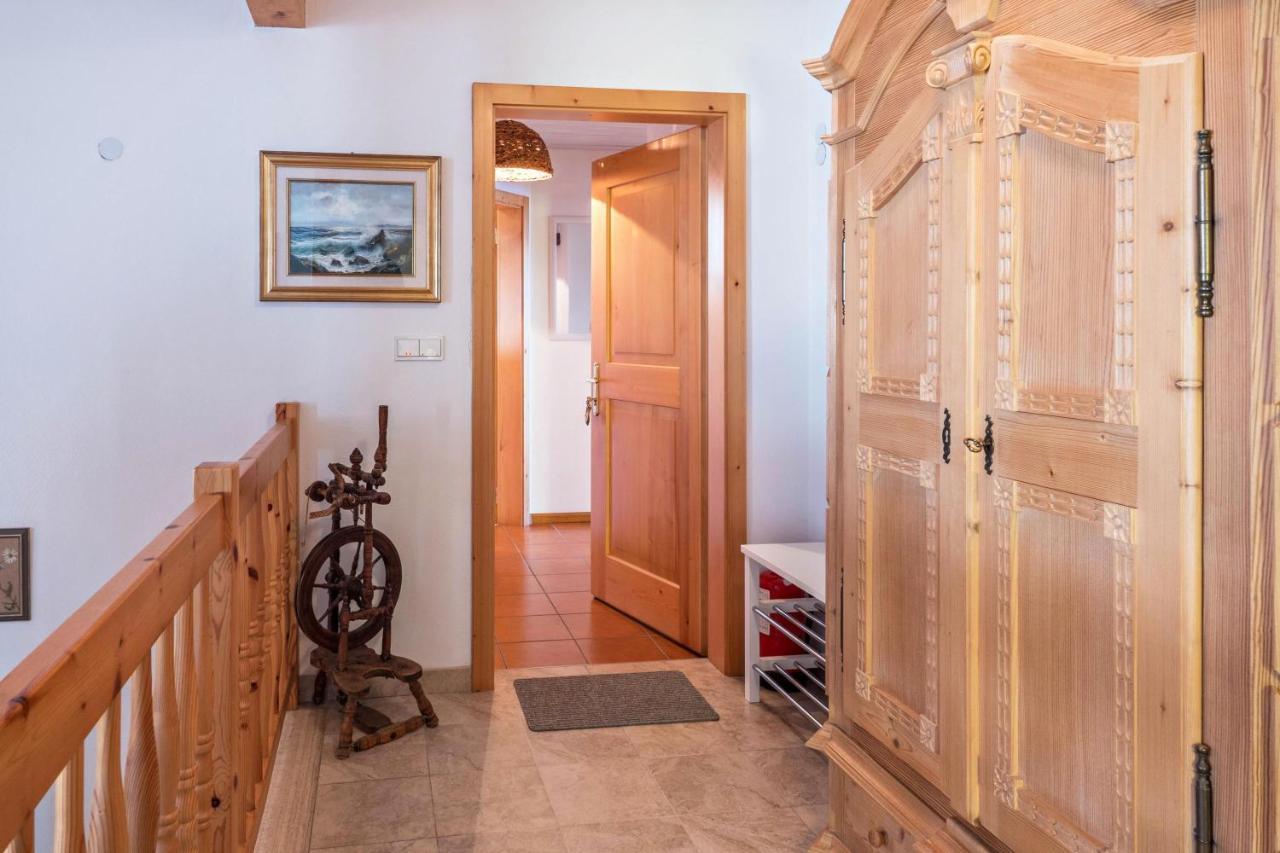 Beckenbinder Apartement Schlern サン・ジェネージオ・アテジーノ エクステリア 写真